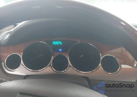 2011 Buick Enclave 1Xl z USA, uszkodzony, nr VIN 5GAKRBED7BJ324938